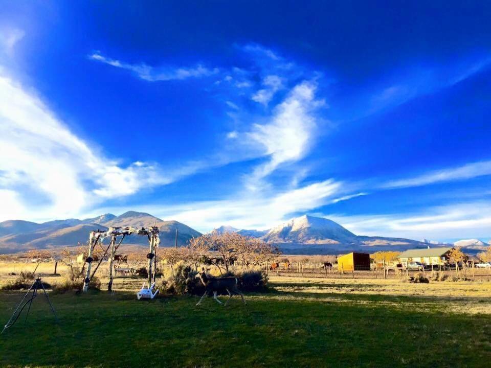 Mount Peale Country Inn La Sal エクステリア 写真