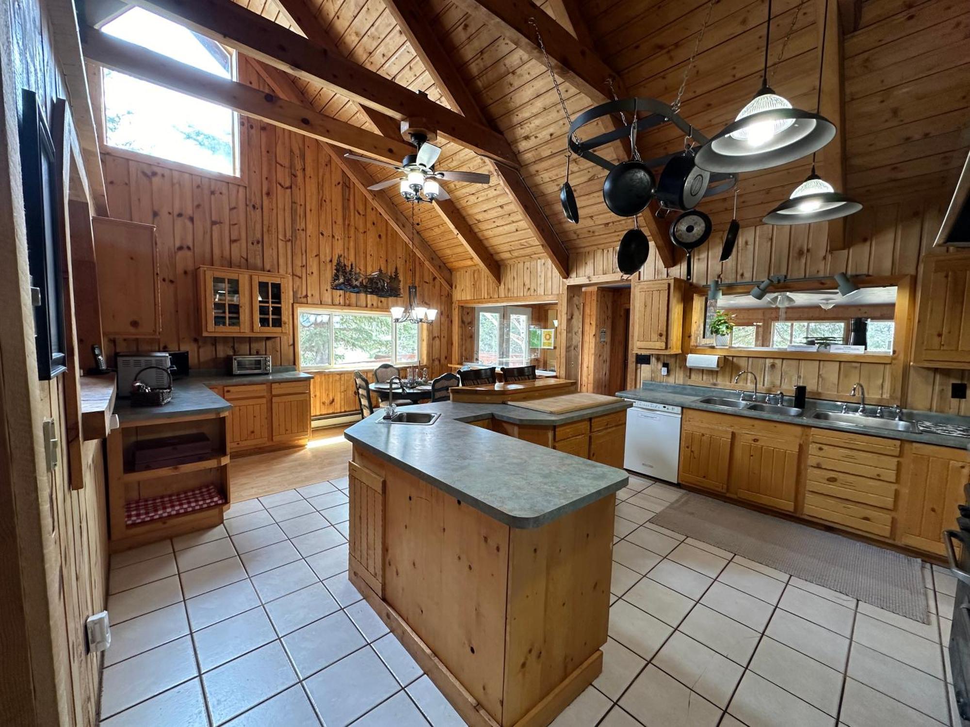 Mount Peale Country Inn La Sal エクステリア 写真