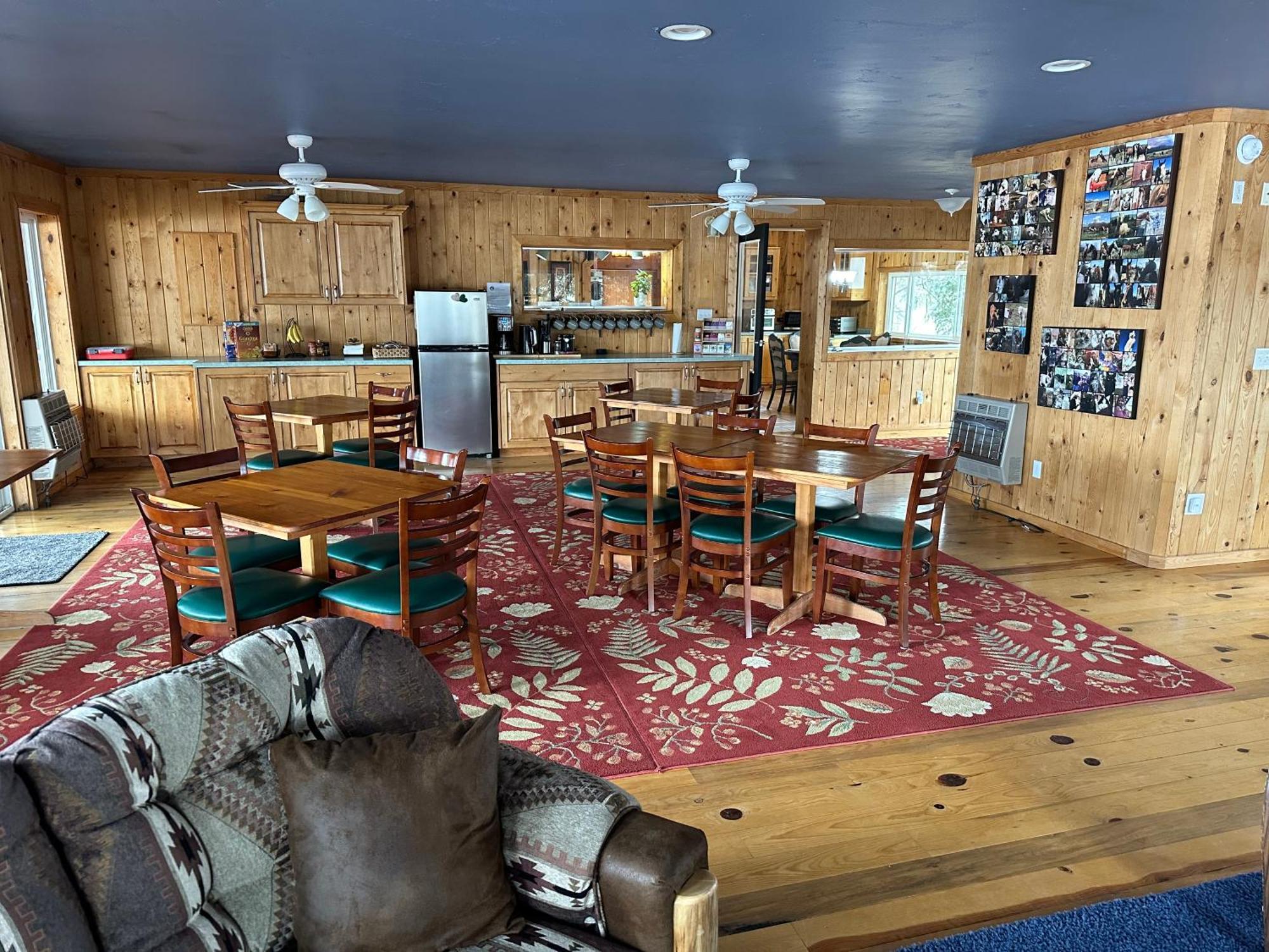 Mount Peale Country Inn La Sal エクステリア 写真
