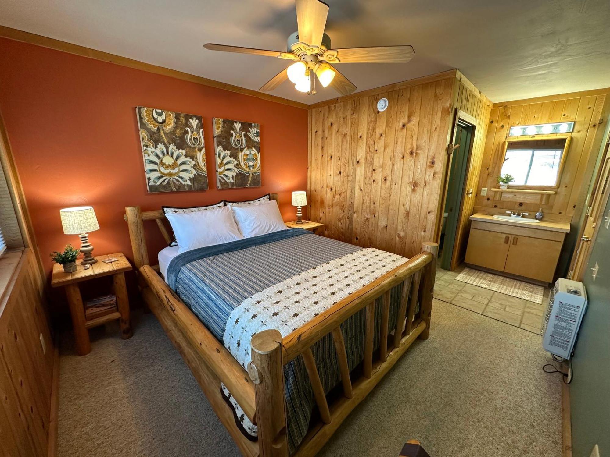 Mount Peale Country Inn La Sal エクステリア 写真