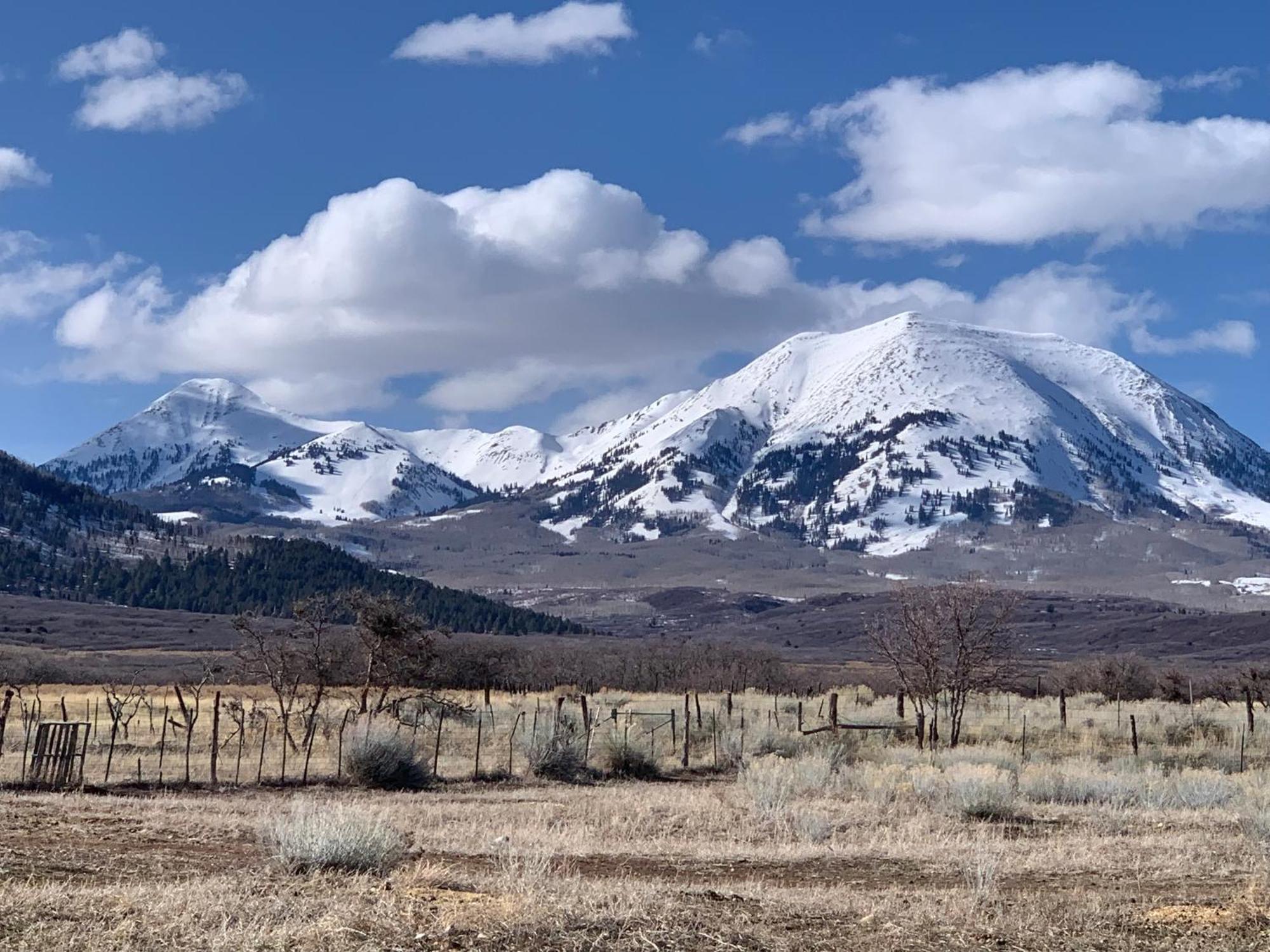 Mount Peale Country Inn La Sal エクステリア 写真